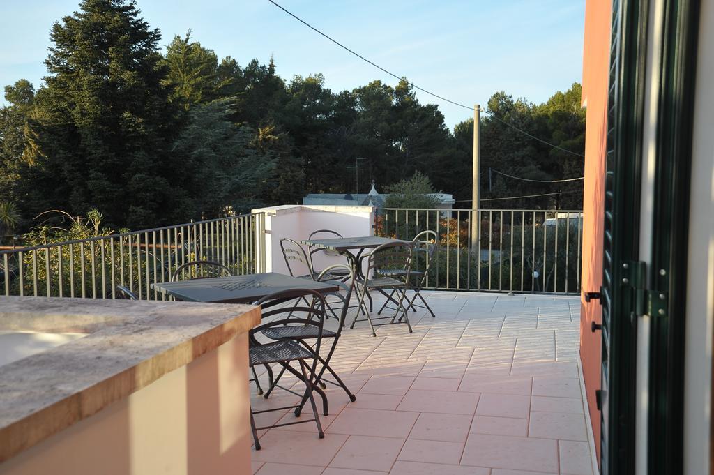 Relais Casabella Guest House Мартина Франка Екстериор снимка
